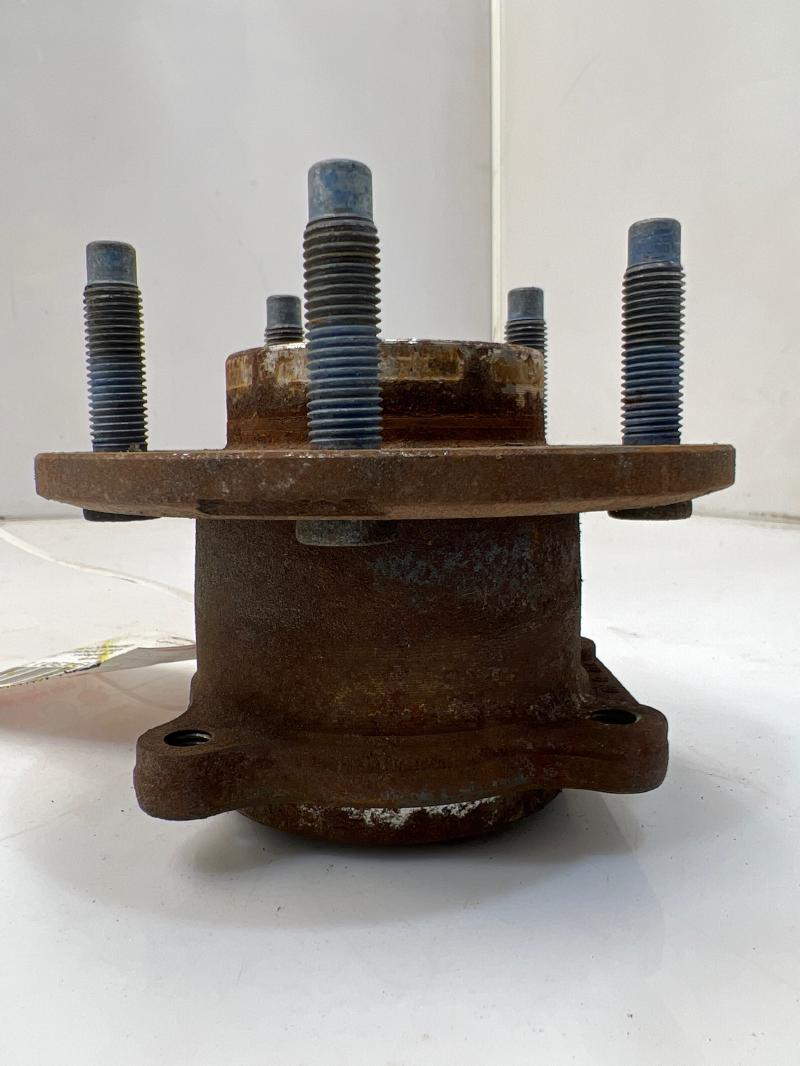 2012 Chevrolet Volt Hub