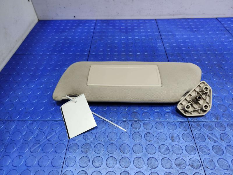 2007 Hummer H3 Sun Visor