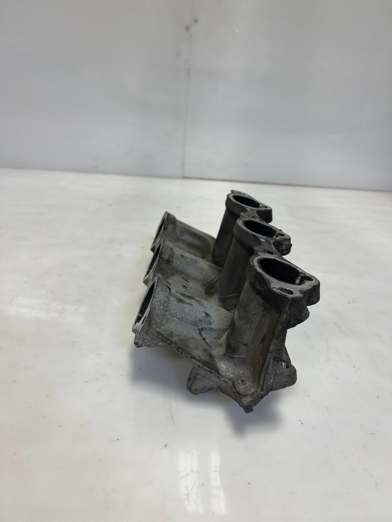 2009 Nissan Pathfinder Intake Manifold