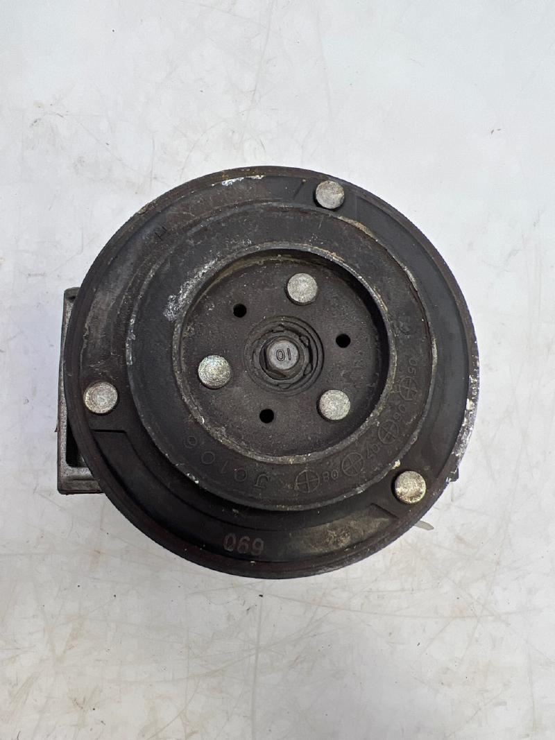 2007 Volvo V70 A/C Air Compressor