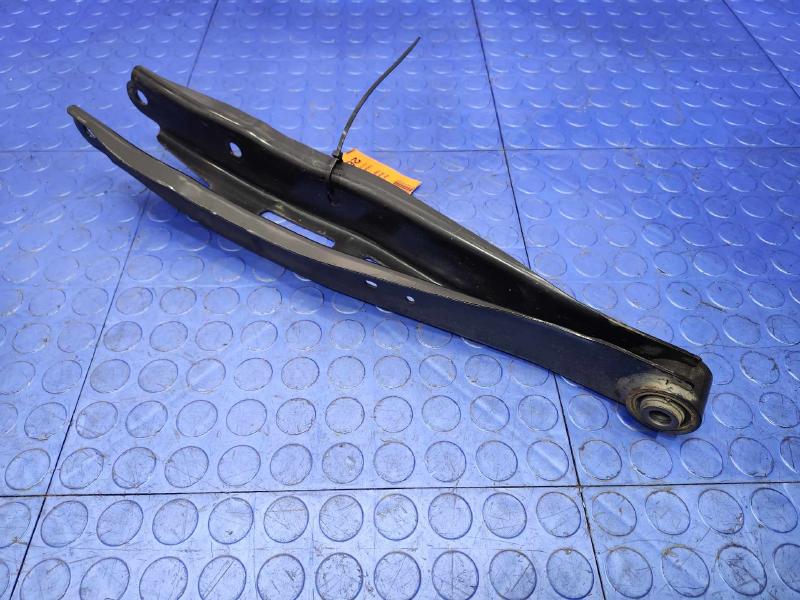 2018 Subaru Legacy Lower Control Arm Rr