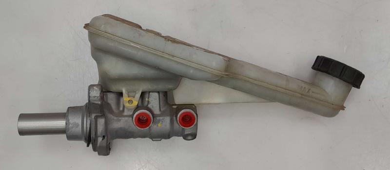 2013 - 2016 Ford Fusion Brake Master Cylinder Assembly OEM DG9Z2140A