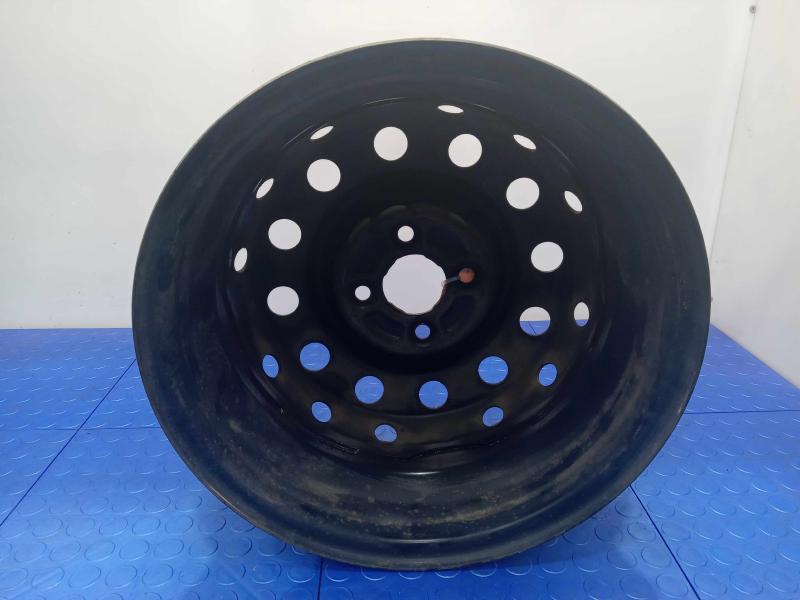 2006 Saturn Ion Wheel