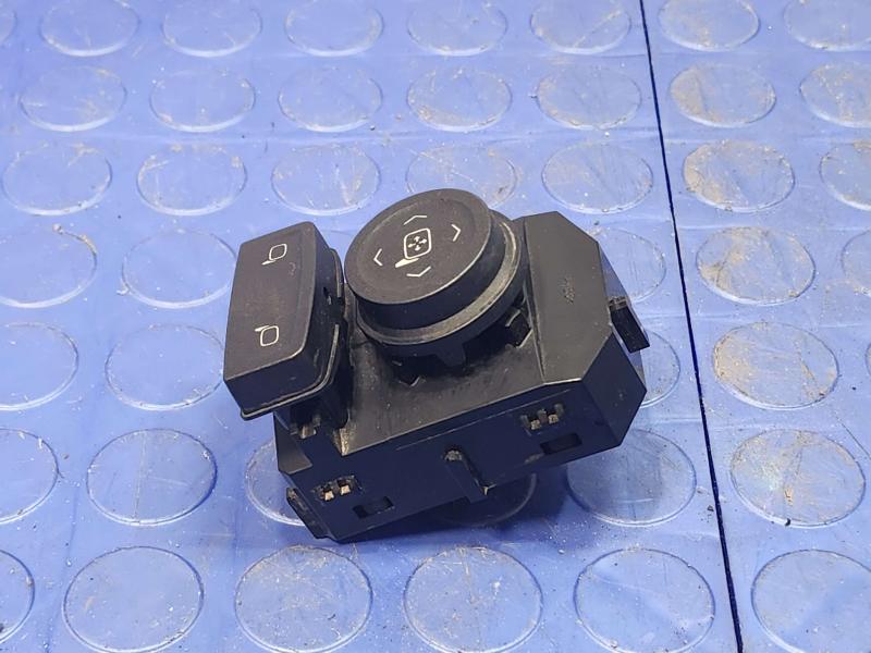2016 Chevrolet Silverado 1500 Door Switch Front