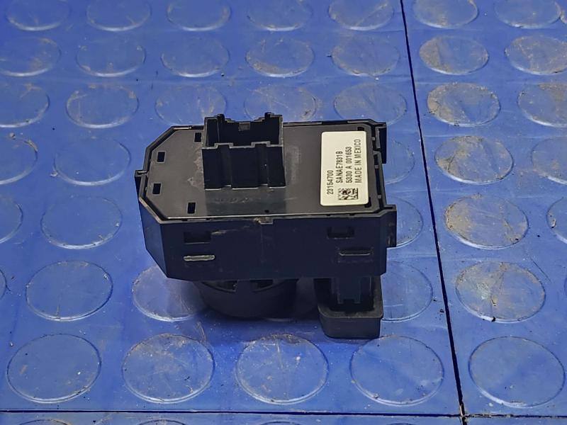 2016 Chevrolet Silverado 1500 Door Switch Front