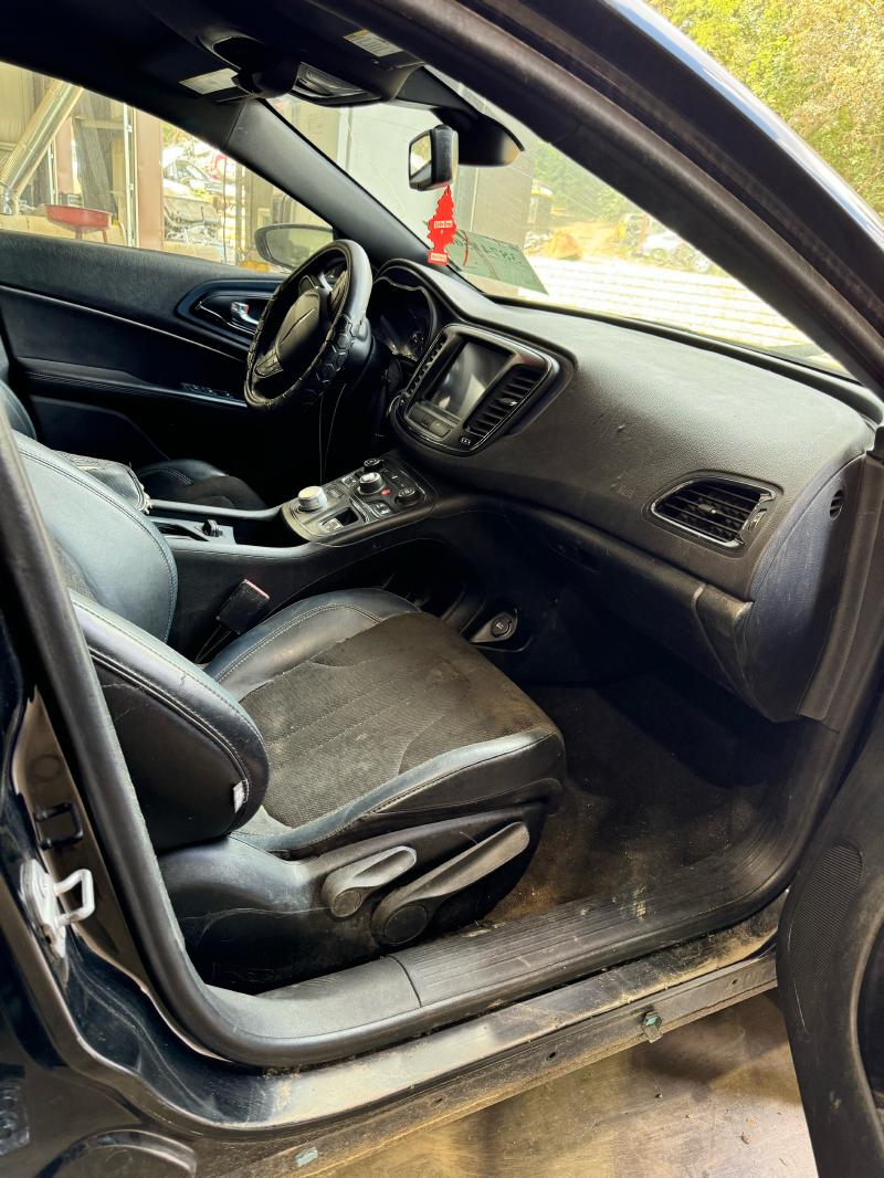 2016 Chrysler 200 Quarter Panel