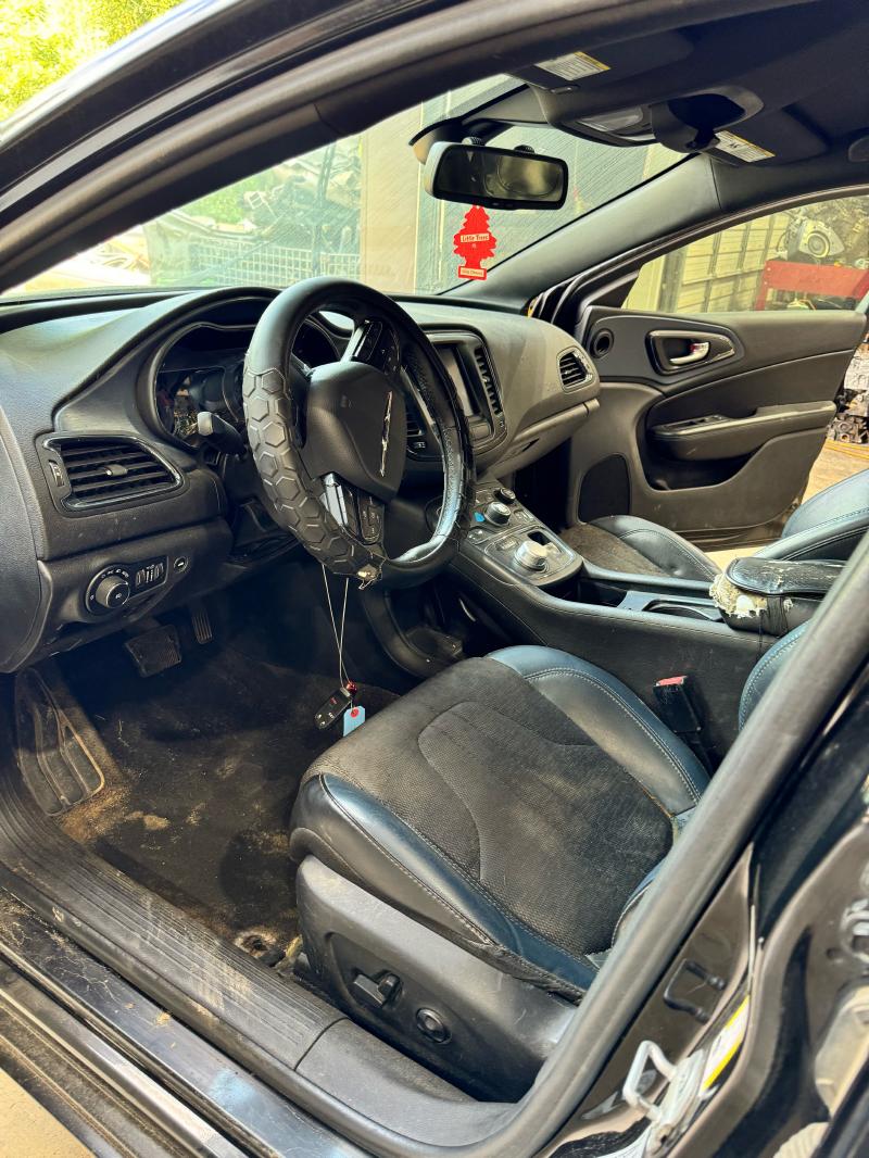 2016 Chrysler 200 Quarter Panel