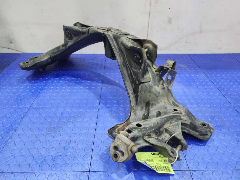 2013 Honda CR-V Crossmember/Cradle/Undercarria