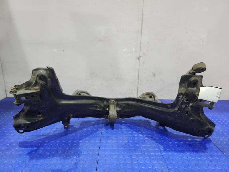 2013 Honda CR-V Crossmember/Cradle/Undercarria