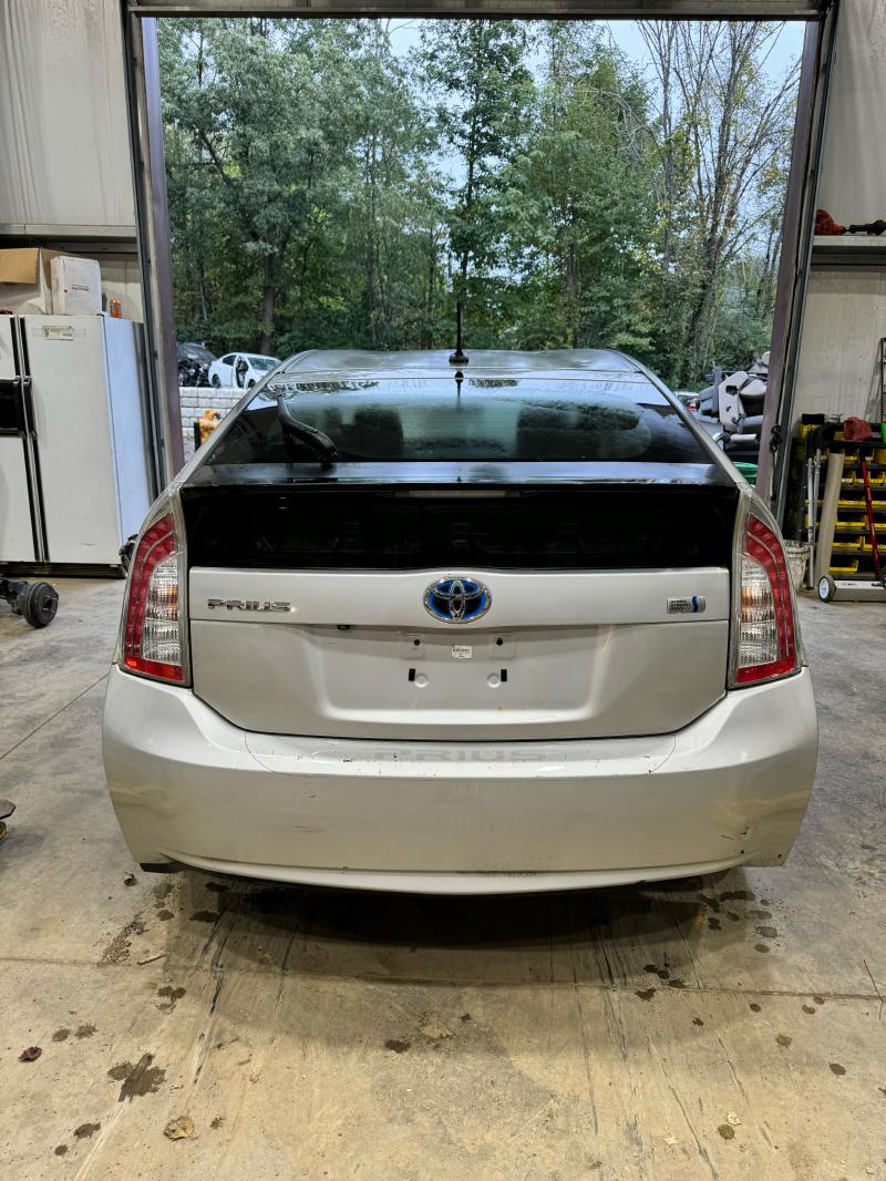 2014 Toyota Prius Front Door Latch