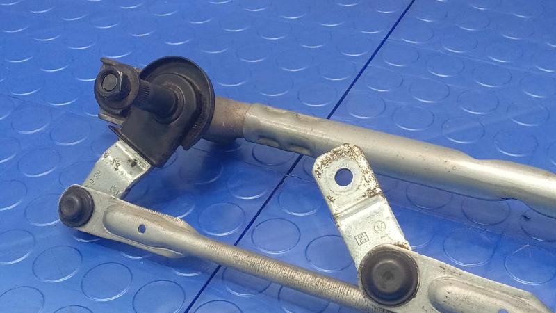 2016-2020 Kia Sorento Windshield Wiper Linkage Transmission OEM 98120C5000