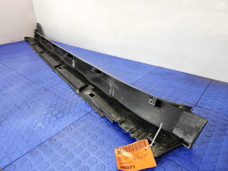 2018 Subaru Legacy Rocker Moulding