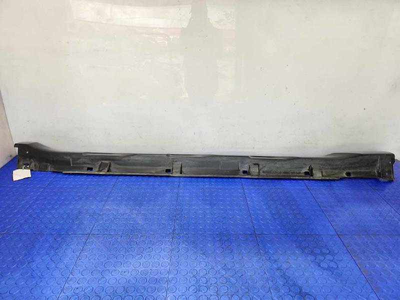 2018 Subaru Legacy Rocker Moulding