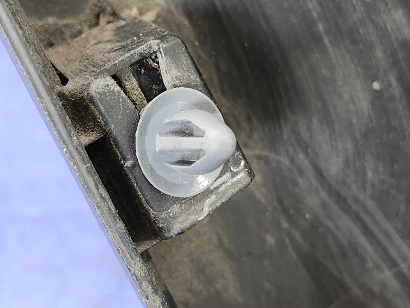 2018 Subaru Legacy Rocker Moulding