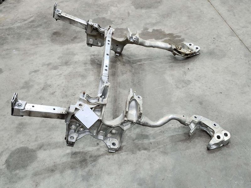 2018 Audi Q7 Crossmember/Cradle/Undercarria