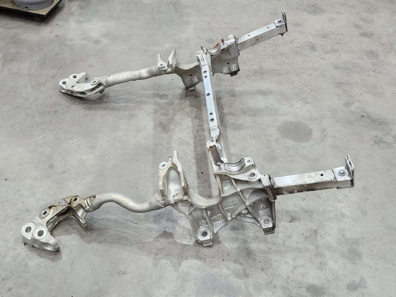 2018 Audi Q7 Crossmember/Cradle/Undercarria