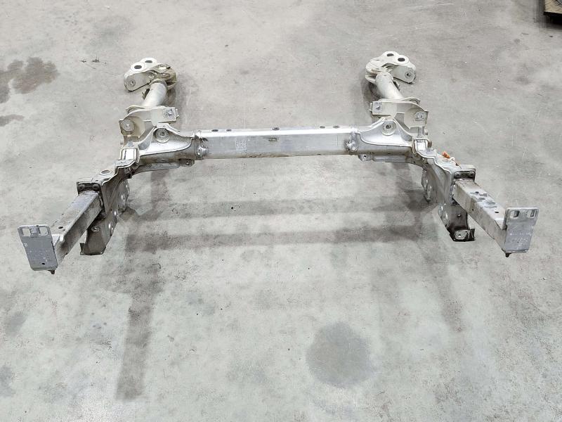 2018 Audi Q7 Crossmember/Cradle/Undercarria