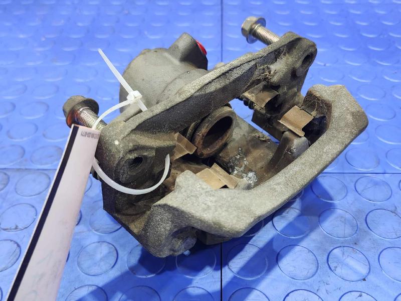 2015 Subaru Forester Caliper