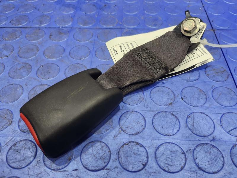 2011 Honda Pilot Rear Seat Belt