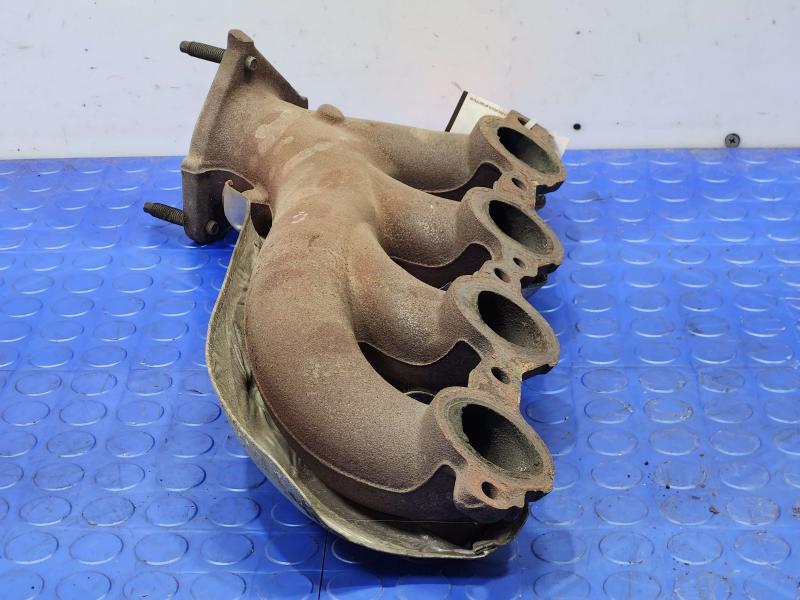 2012 GMC Yukon Exhaust Manifold