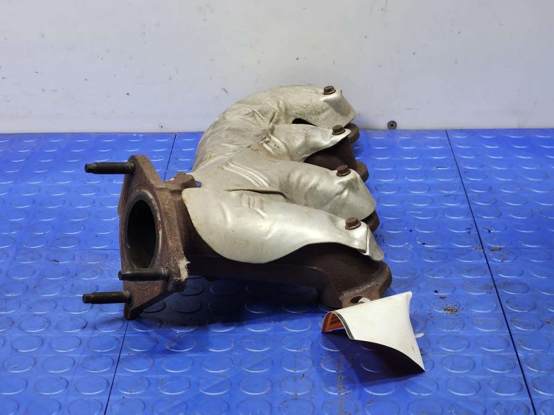 2012 GMC Yukon Exhaust Manifold