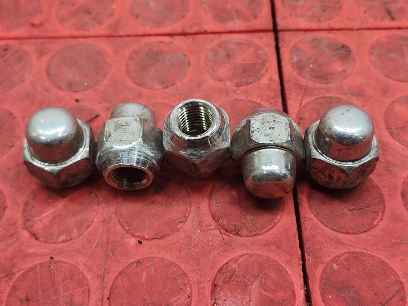2016 Kia Optima Lug Nuts