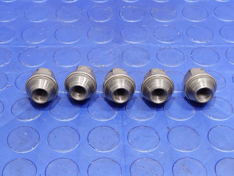 2020 Ford Escape Lug Nuts