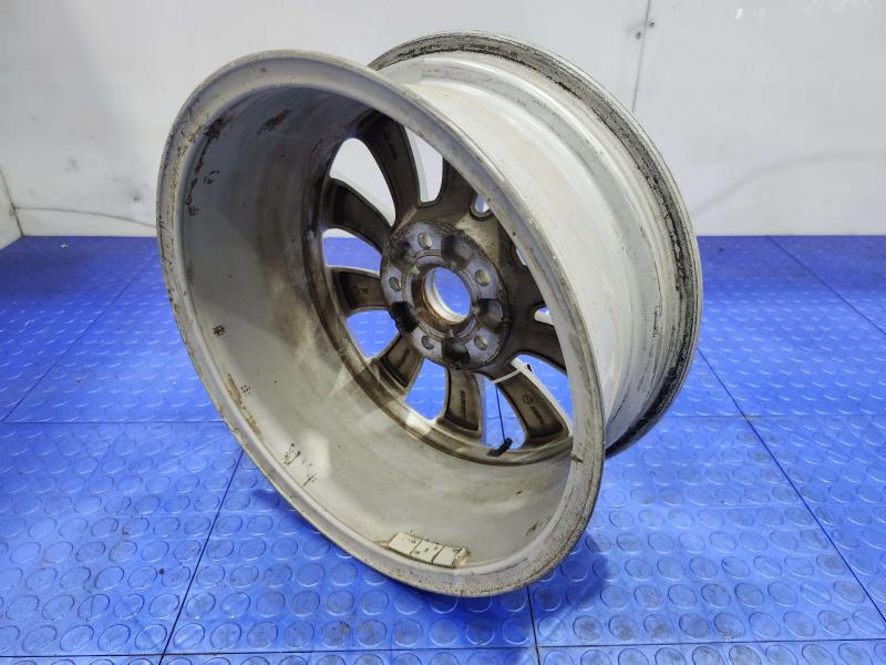 2015 Volkswagen Beetle Wheel