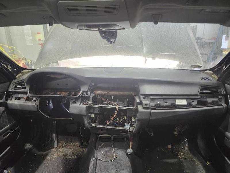 2011 BMW 535i Dash Panel