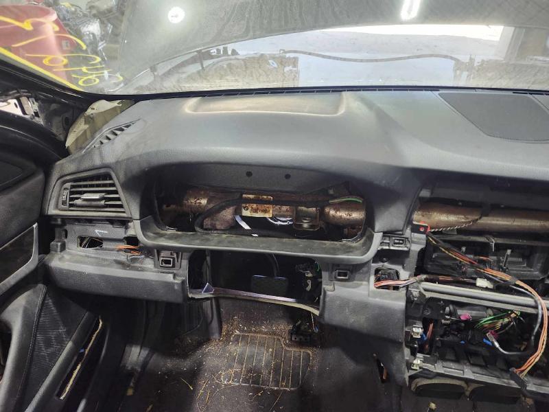 2011 BMW 535i Dash Panel