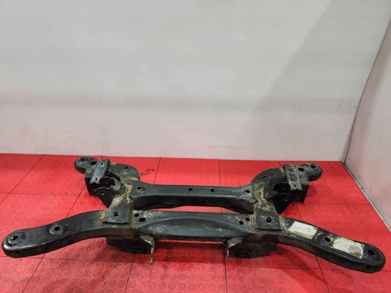 2013 Chevrolet Malibu Crossmember/Cradle/Undercarria