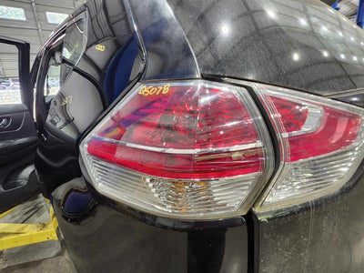 2015 Nissan Rogue Tail Light Assembly