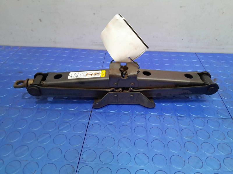 2012 Jeep Liberty Spare Tire Tools Jack Kit Assembly Genuine OEM 68092741AB