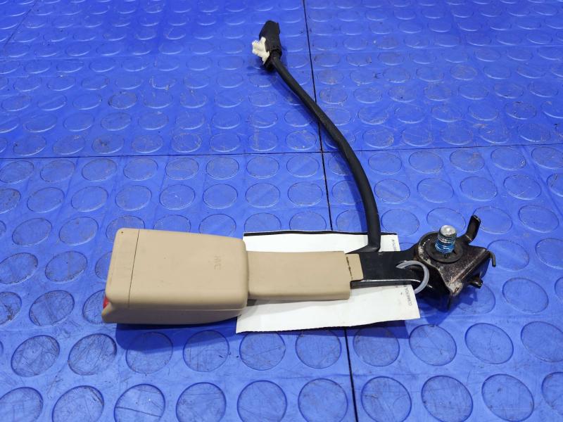 2013 Ford F-150 Front Seat Belt