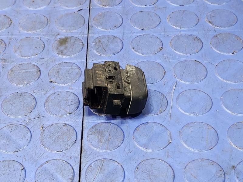 2003 Lincoln Town Car Door Switch Front
