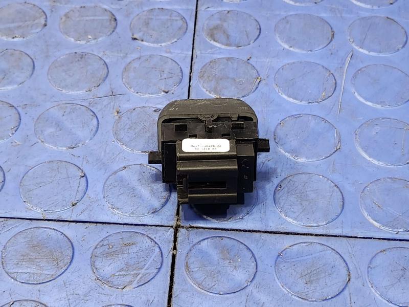 2003 Lincoln Town Car Door Switch Front