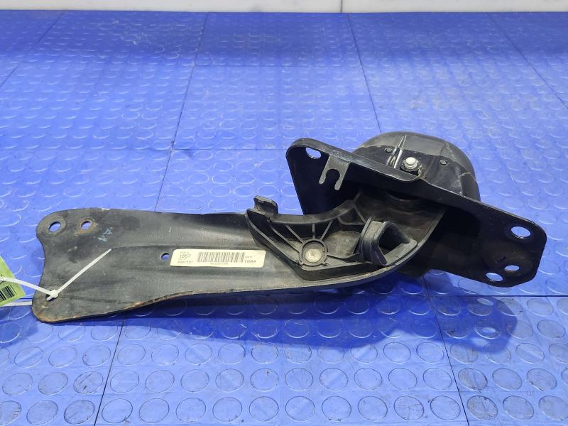 2016 Volkswagen Jetta Lower Control Arm Rr