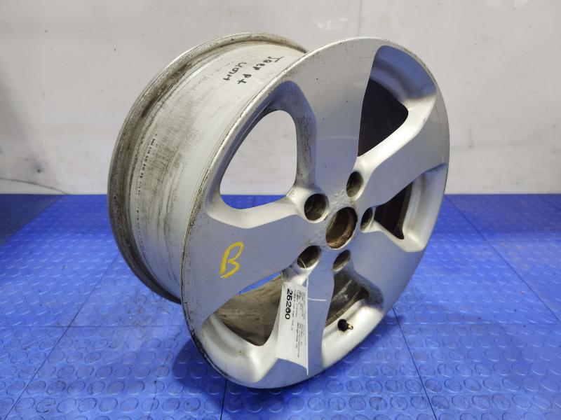 2012 Jeep Grand Cherokee Wheel