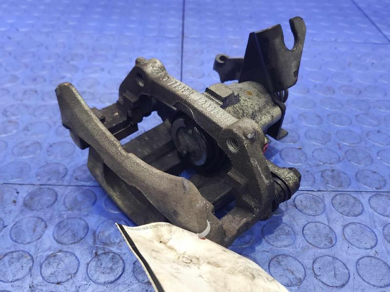 2014 Ford Mustang Caliper