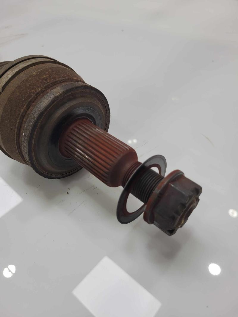 2014 Chrysler 300 Axle Shaft