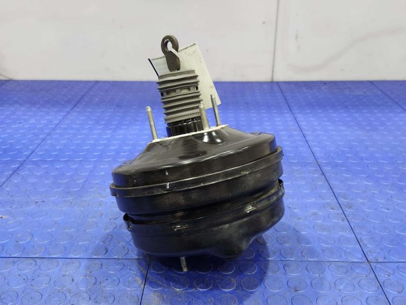 2013 Chrysler 300 Power Brake Booster