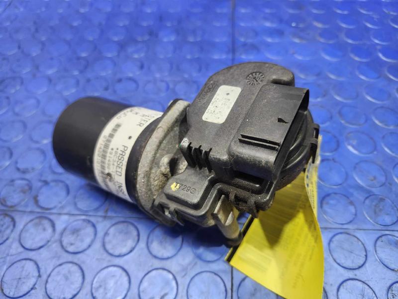 2011 Ford F-250 Super Duty Wiper Motor Front