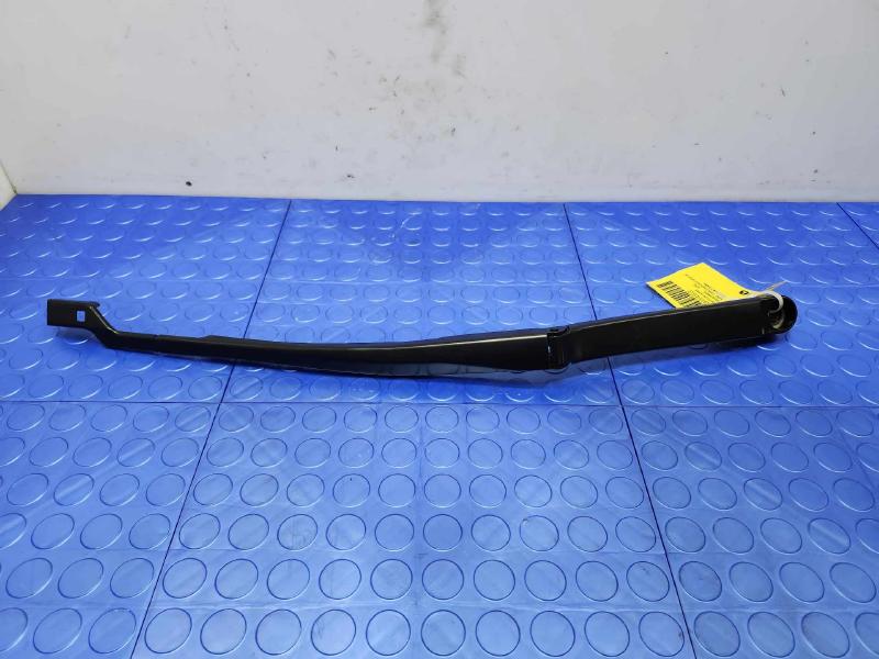 2014 Cadillac CTS Wiper Arm