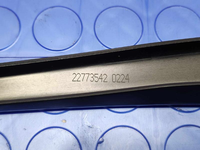 2014 Cadillac CTS Wiper Arm