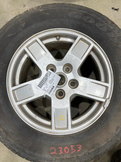 2005 Jeep Grand Cherokee Wheel