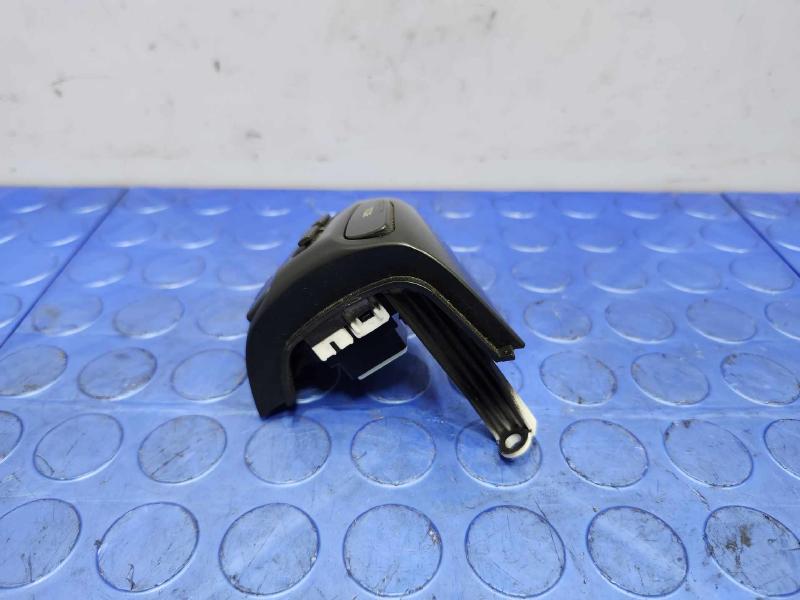 2018-2020 Kia Rio Steering Wheel Remote Switch Mode Mute OEM 96710-H8010