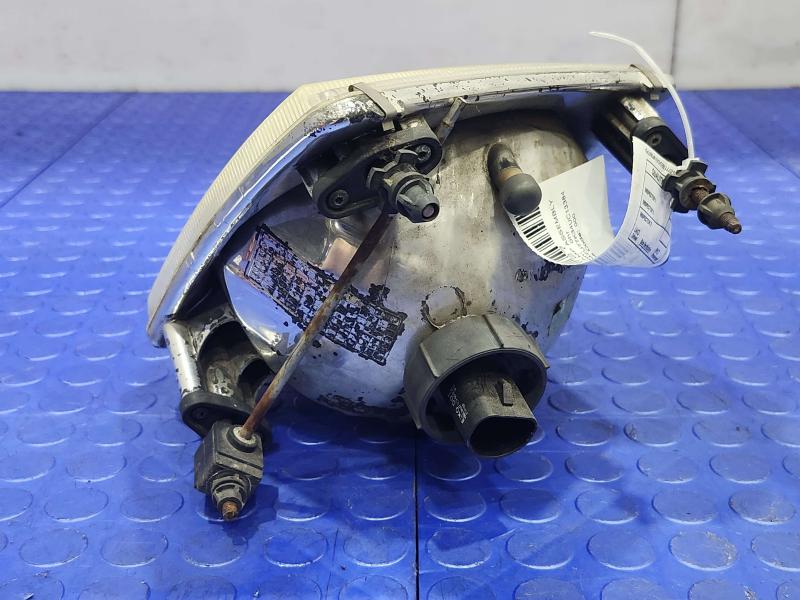 2004 Ford Explorer Headlamp Assembly