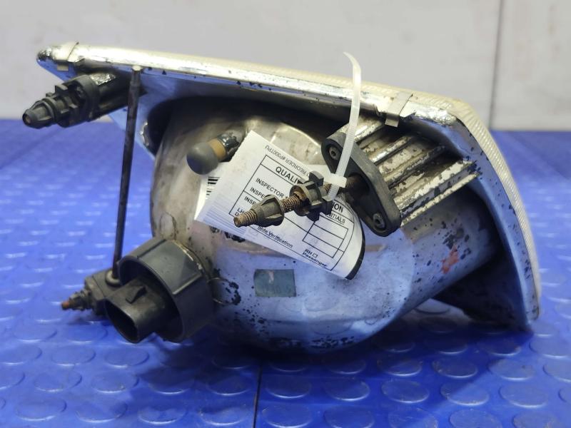 2004 Ford Explorer Headlamp Assembly