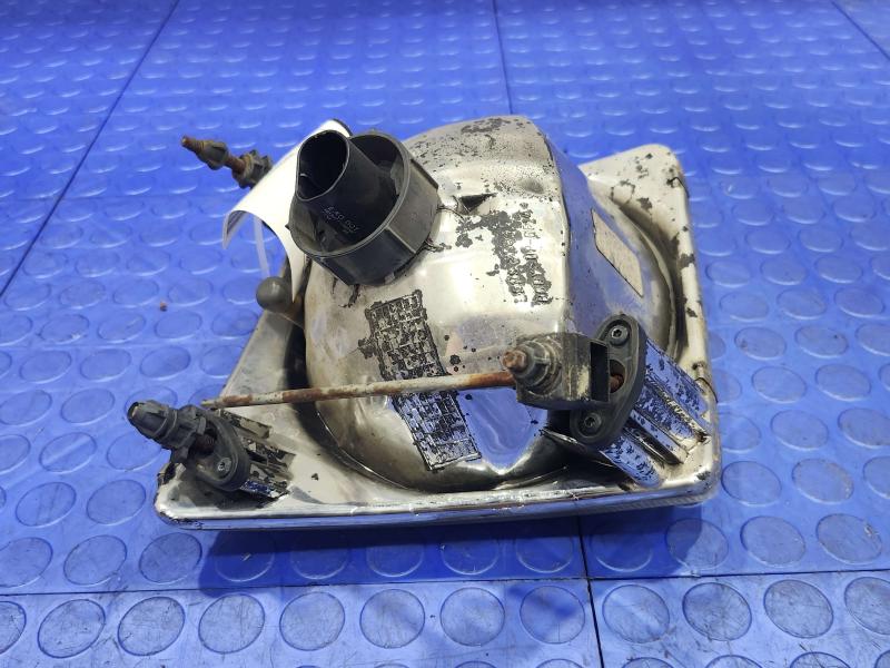 2004 Ford Explorer Headlamp Assembly