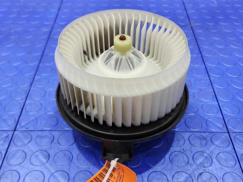 2016 Lincoln MKX Blower Motor
